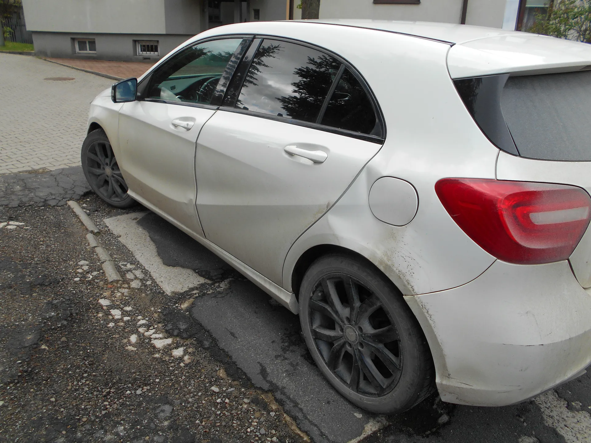 Mercedes-Benz A 180 CDI 2013 - zdjęcie 4