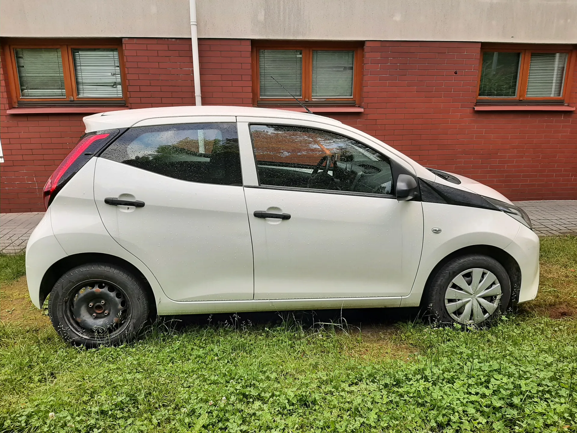 Toyota Aygo 2020 - zdjęcie 1