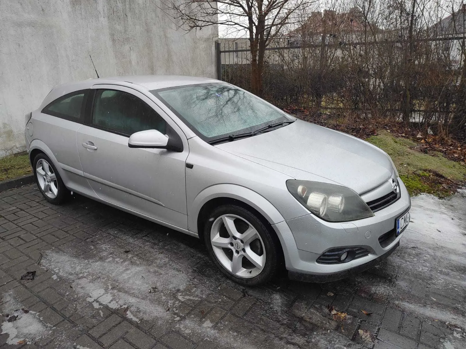 Opel Astra Sedan 2006 - zdjęcie 1