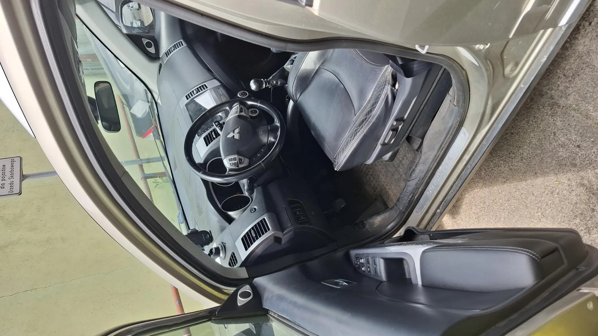Mitsubishi Outlander 2008 - zdjęcie 6