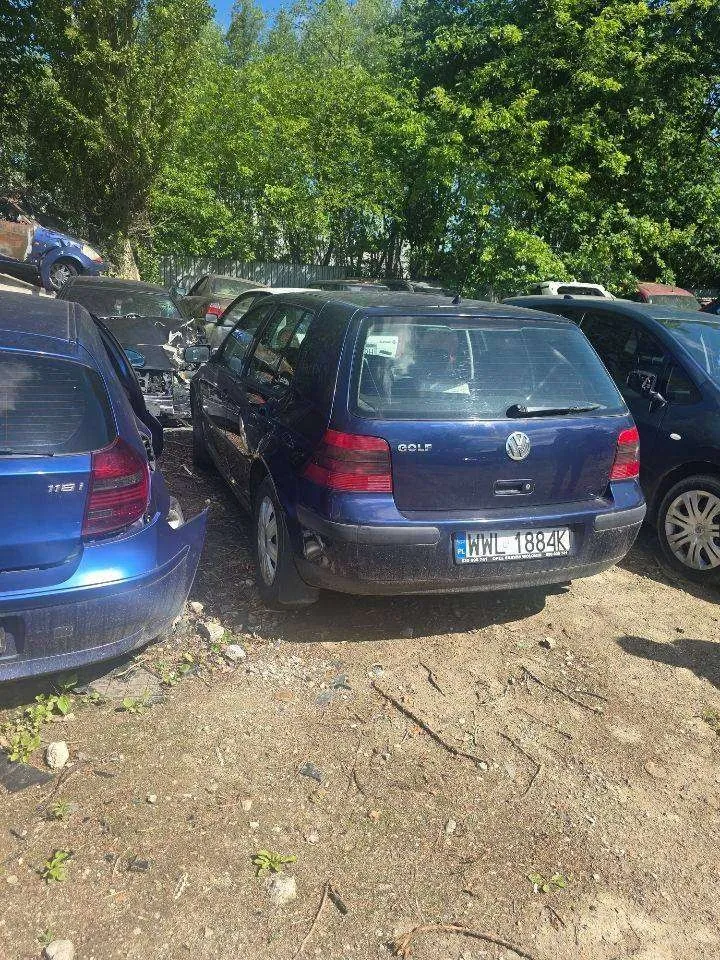 Volkswagen Golf 2001 - zdjęcie 8