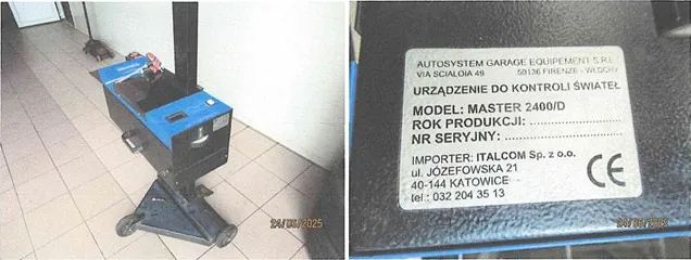 Obraz składa się z dwóch części. Po lewej stronie: niebiesko-czarna maszyna na kółkach w pomieszczeniu z białymi ścianami i podłogą z kafelków, w tle mały zwierzak. W prawym dolnym rogu data 24/01/2025. Po prawej stronie: zbliżenie na czarną tabliczkę z białym tekstem w języku polskim: AUTOSYSTEM GARAGE EQUIPEMENT S.R.L. VIA SCIALOIA 49 50136 FIRENZE - WLOCHY. URZĄDZENIE DO KONTROLI ŚWIATEŁ. MODEL: MASTER 2400/D. ROK PRODUKCJI: ........... NR SERYJNY: ........... IMPORTER: ITALCOM Sp. z o.o. ul. JÓZEFOWSKA 21 40-144 KATOWICE tel.: 032 204 35 13 CE. W prawym dolnym rogu data 24/01/2025.
