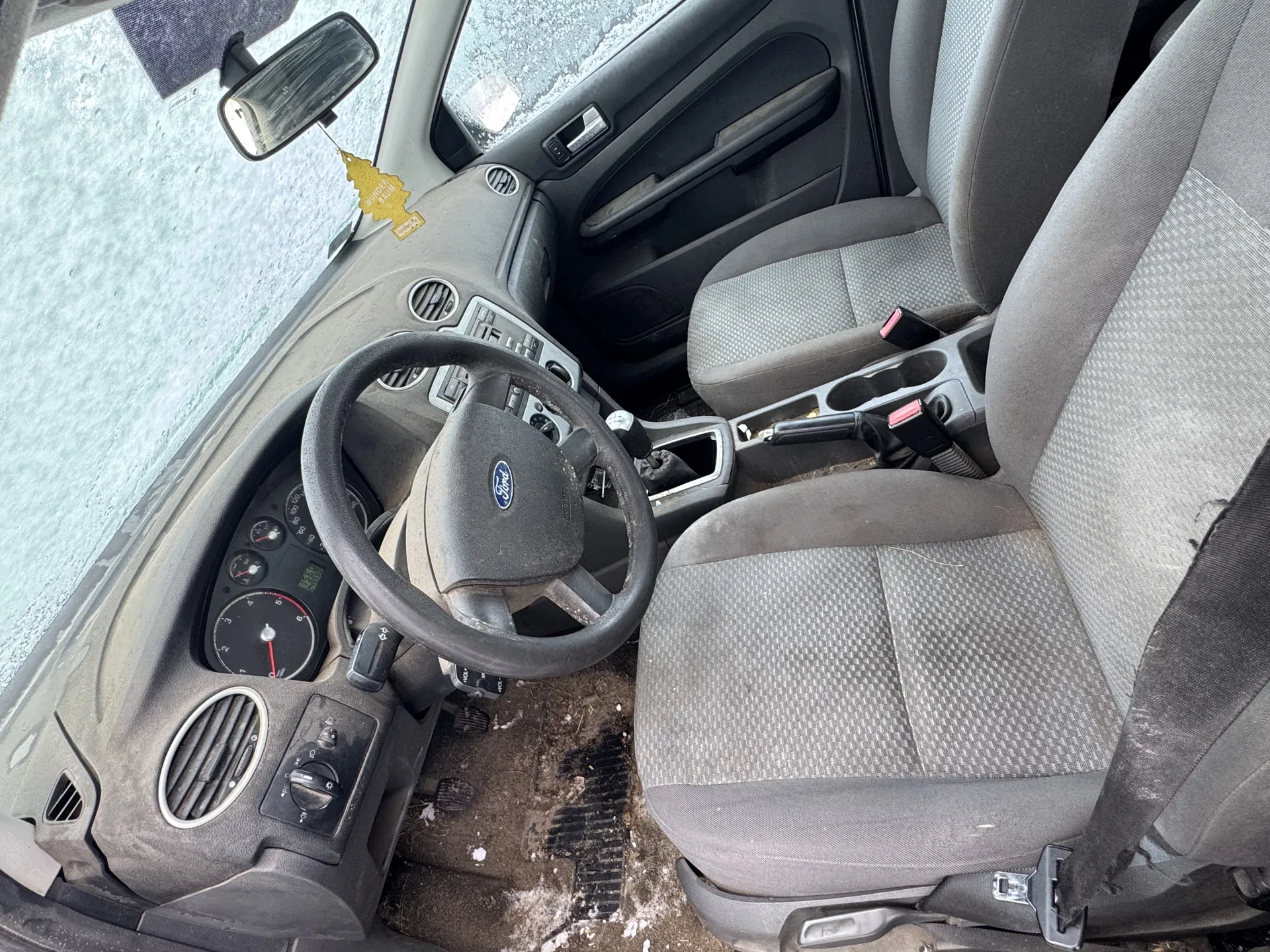 Ford Focus 2006 - zdjęcie 2