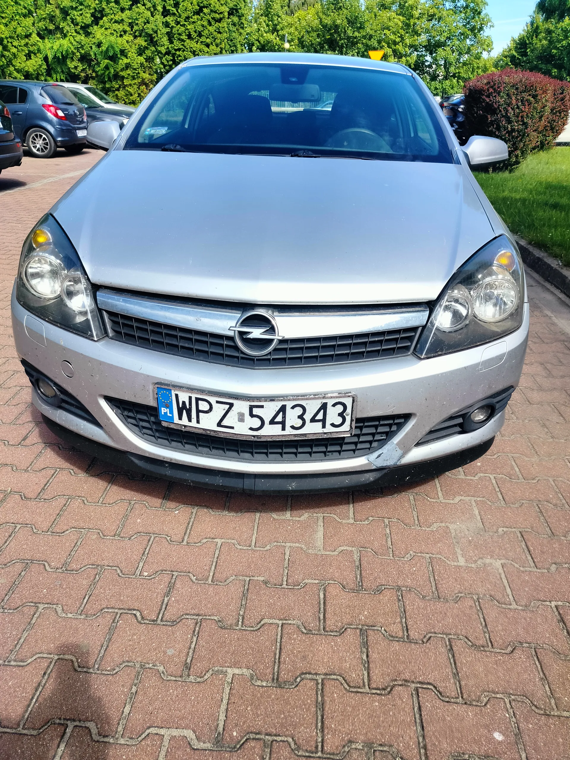Opel Astra III 2007 - zdjęcie 3