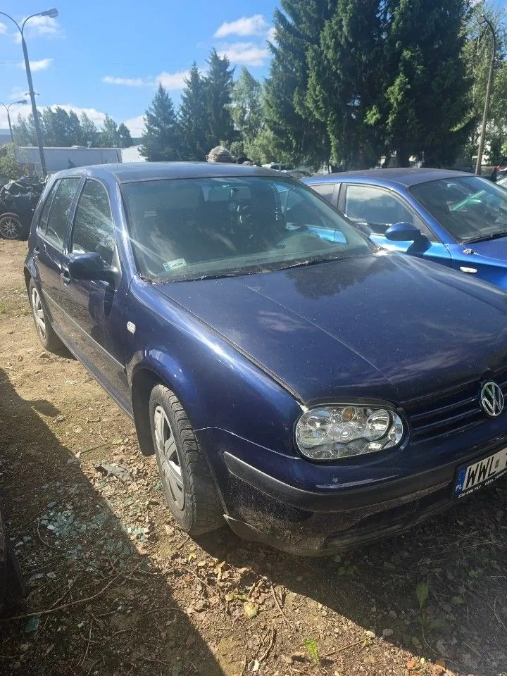 Volkswagen Golf 2001 - zdjęcie 6