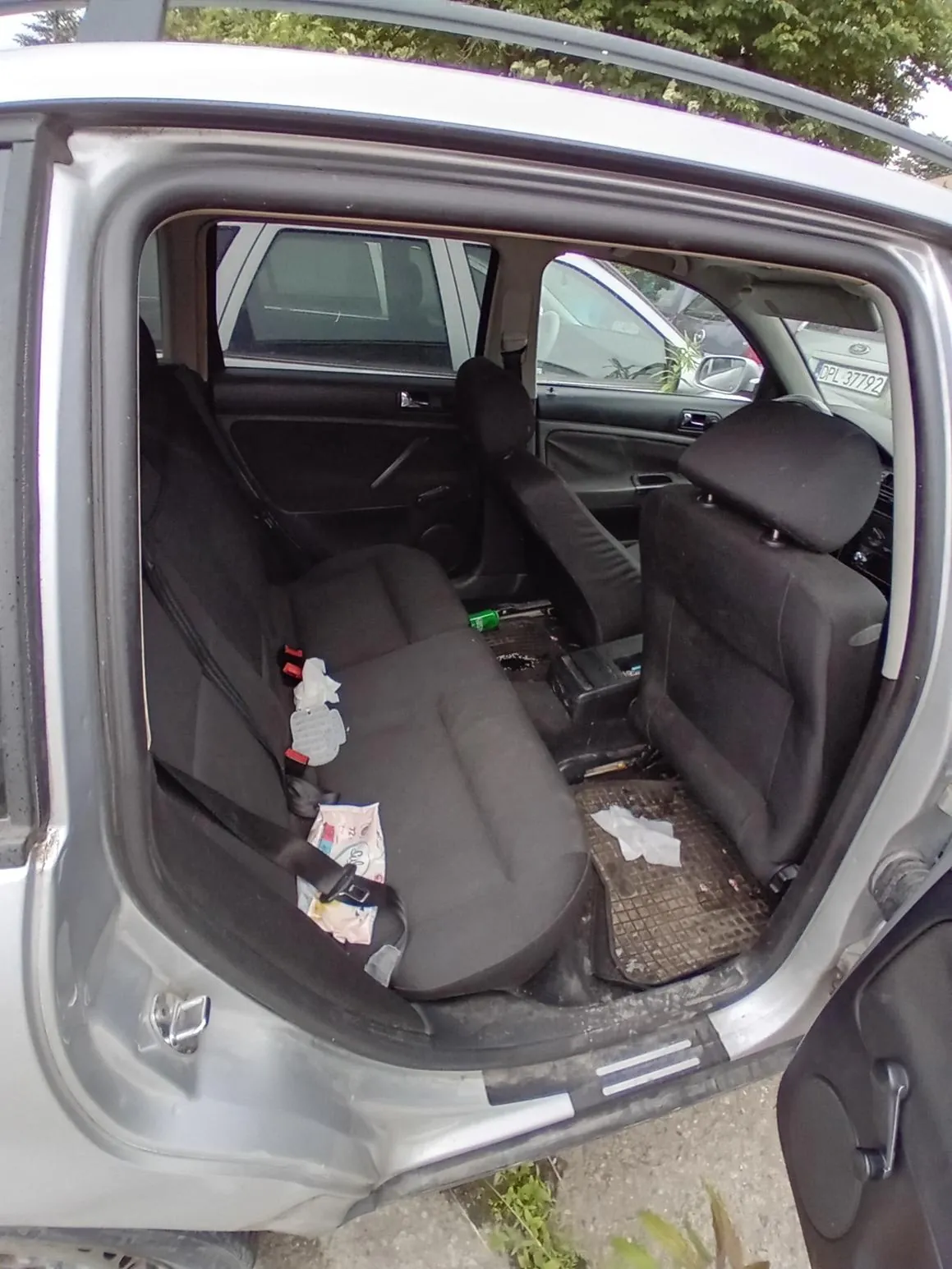 Volkswagen Passat Kombi 2001 - zdjęcie 7