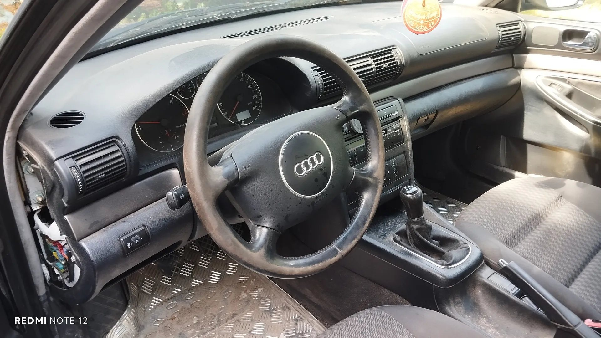 Audi A4 1999 - zdjęcie 5