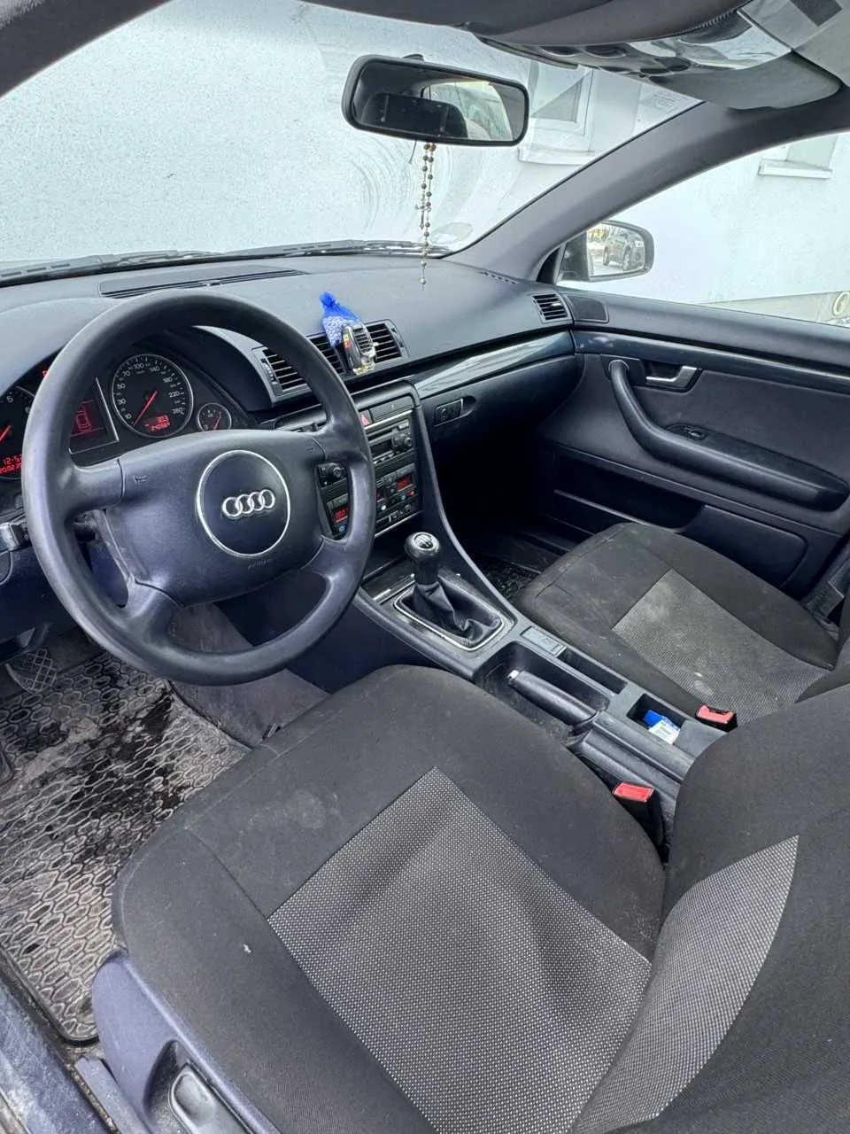 Audi A4 2003 - zdjęcie 6