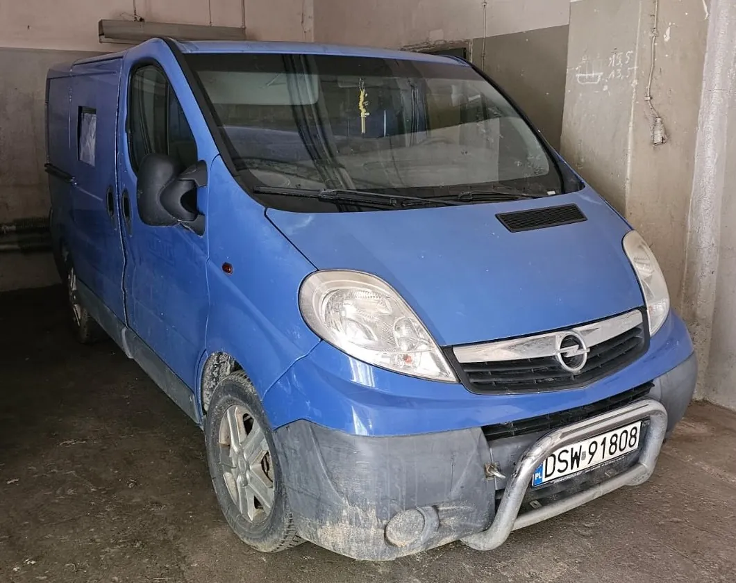 Opel Vivaro 2010 - zdjęcie 2